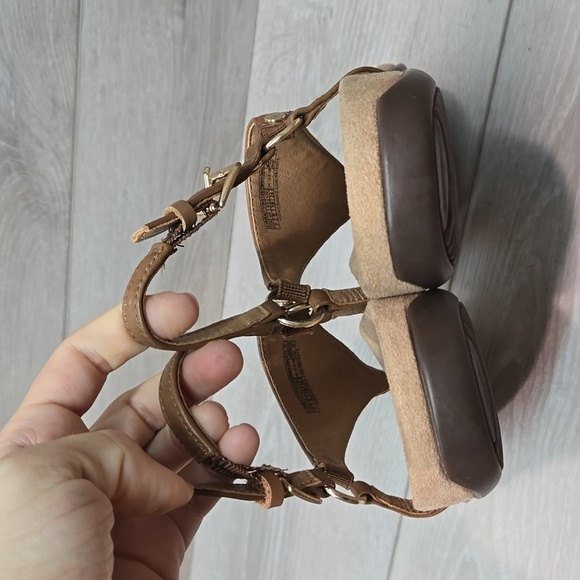 Vionic Women Kirra T strap Thong Leather Sandals Flats shoes sz 7 - Picture 4 of 11